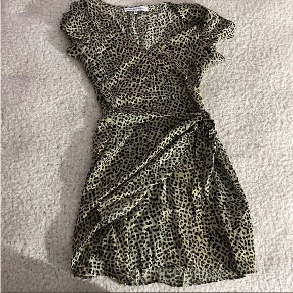 Cupcakes & cashmere leopard print wrap dress M - Picture 2 of 11